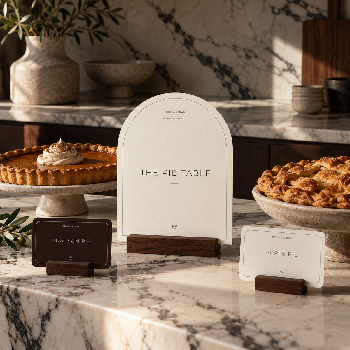 The Pie Table Thanksgiving printable arch with pumpkin and apple pie labels